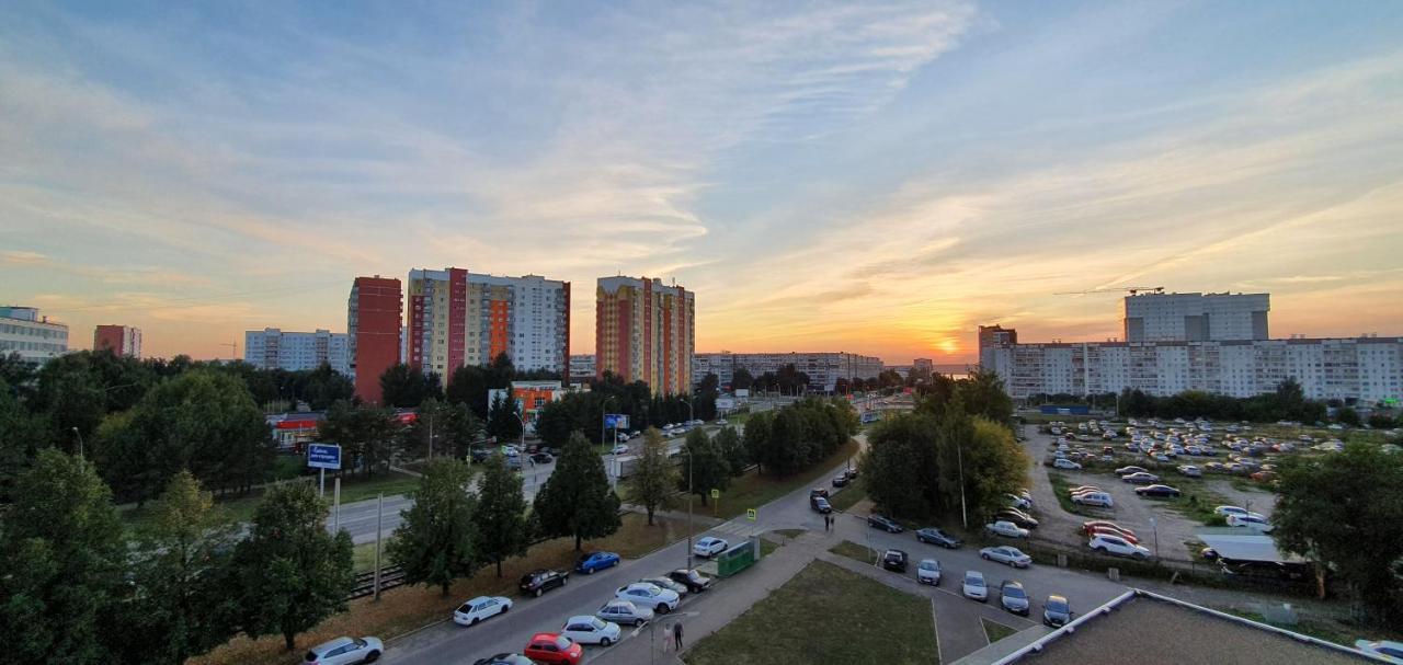 Apartments On Belyaeva 28 Naberezhnye Chelny Exterior foto